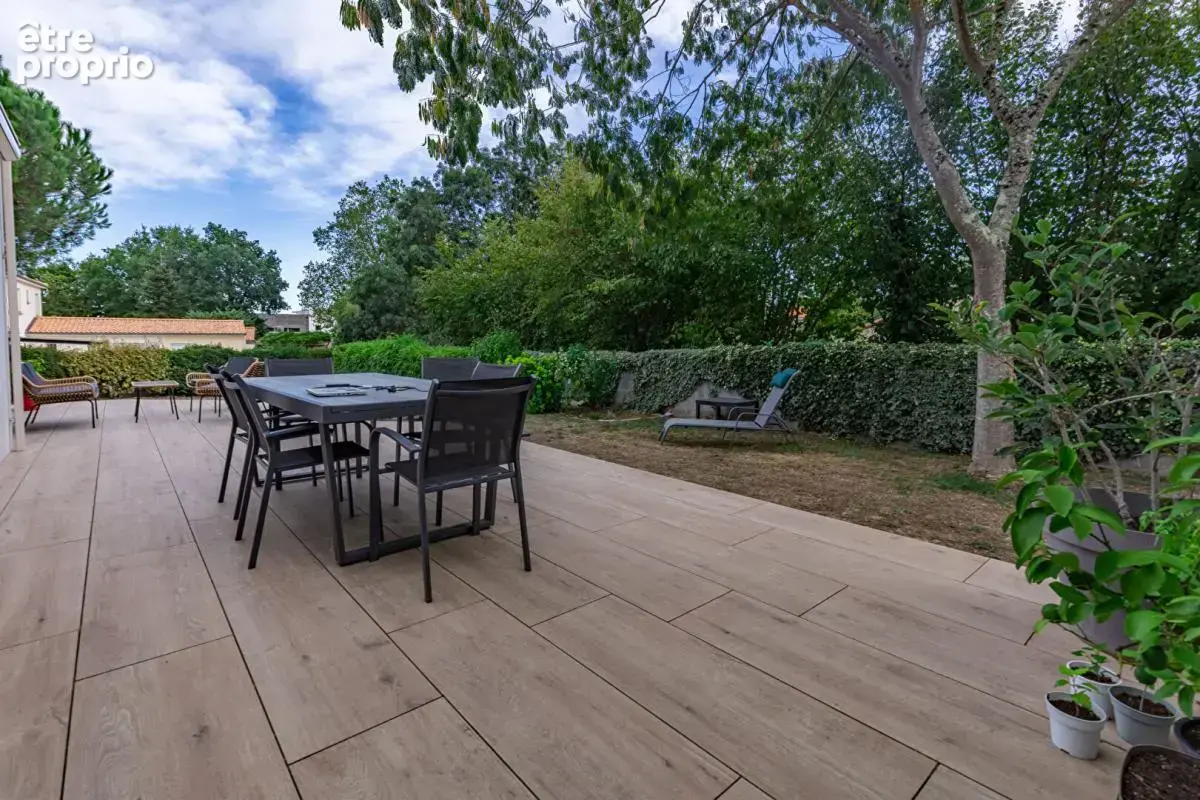 Maison Gorges 6 P . 4 Chs . Bureau . 126.3 M² . Double garages . T 932 M² . Terrasse . Abri jardin - photo 15