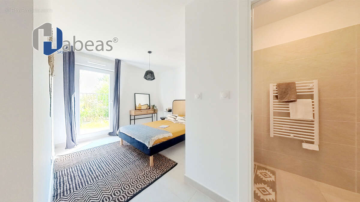 Maison à SAINT-PIERRE-DE-CHANDIEU