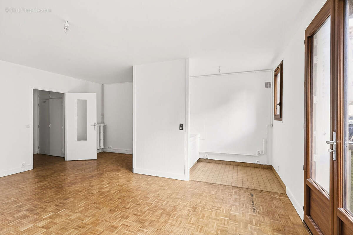 Appartement à NANTERRE