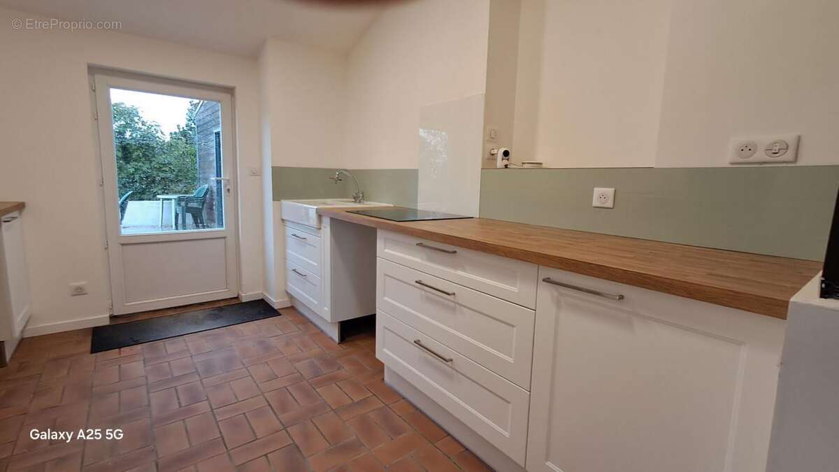 Maison à VOUILLE-LES-MARAIS