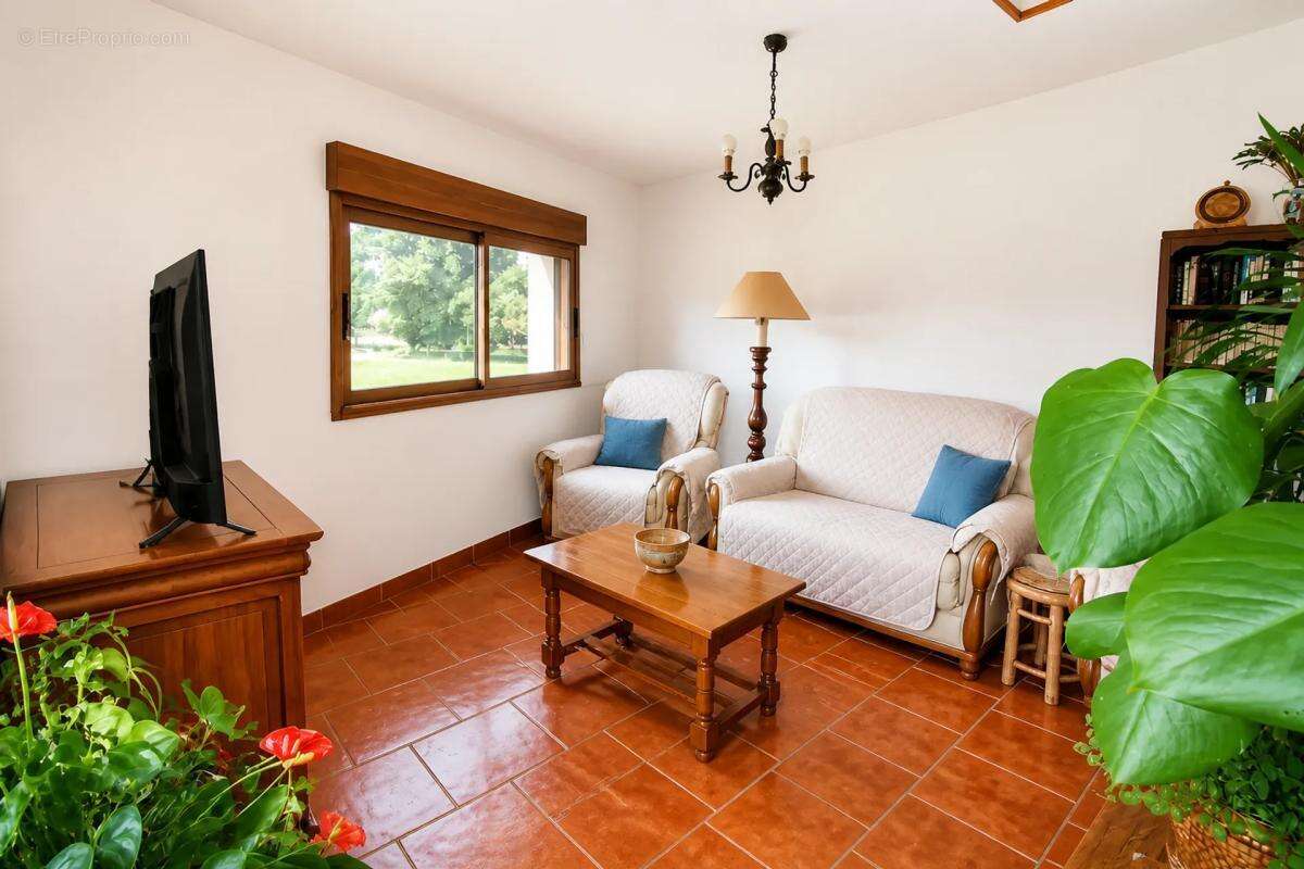 Maison de 7 pièces de 110 m² à Juvigny-Val-d'Andaine - photo 9