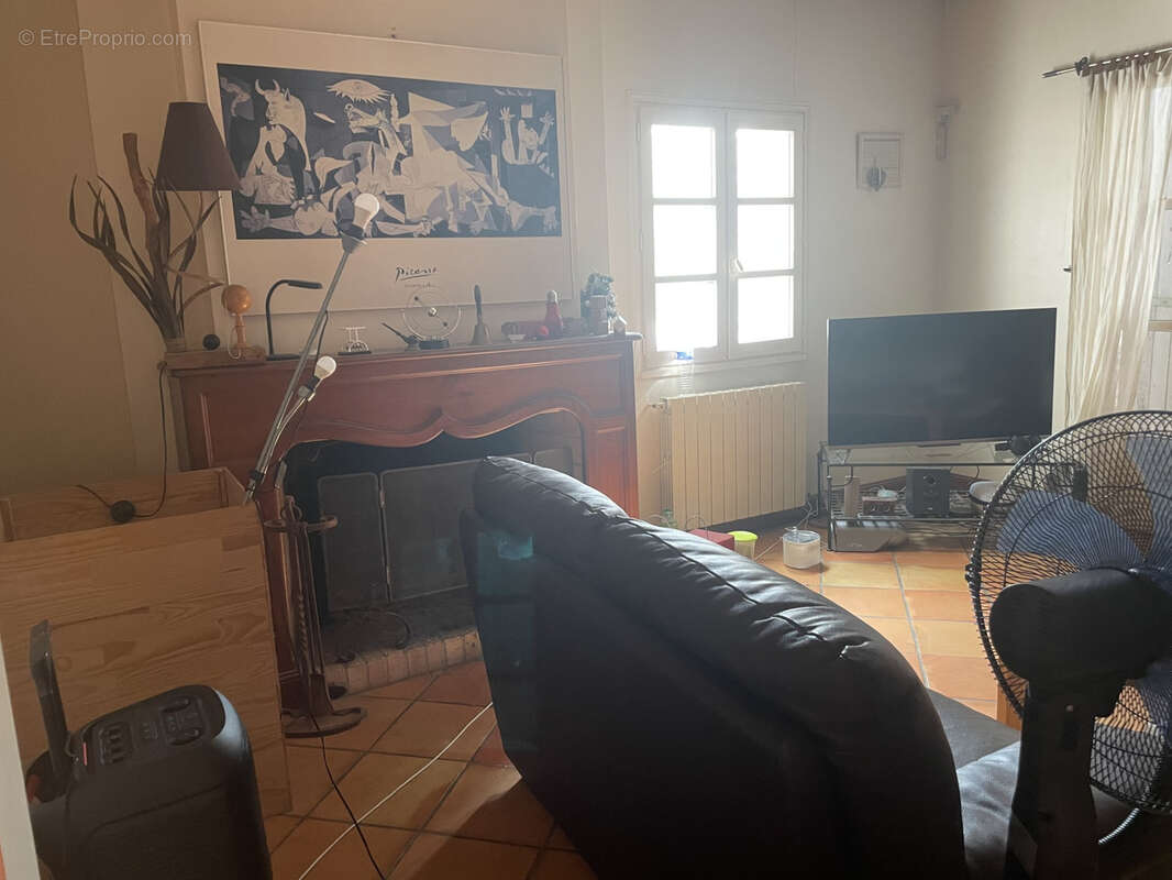 Javrezac maison de 206 m2 a renover sur parc de 11936 m2 - photo 13
