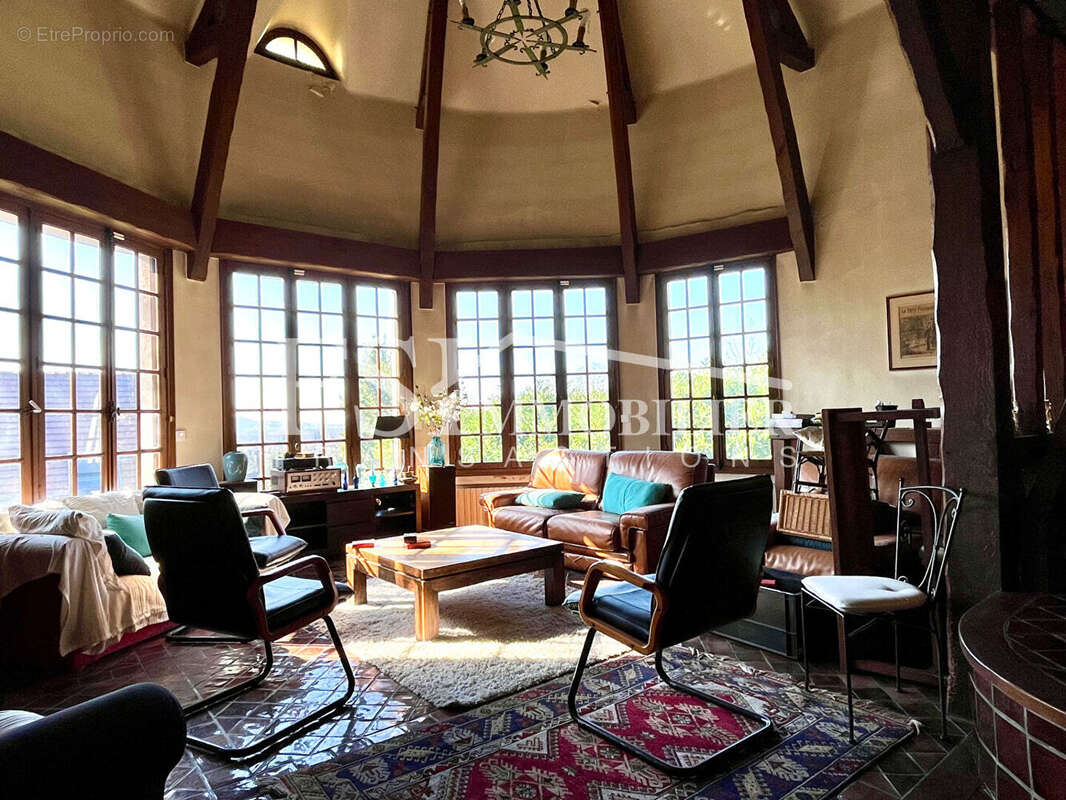 Maison à SAINT-LEU-LA-FORET