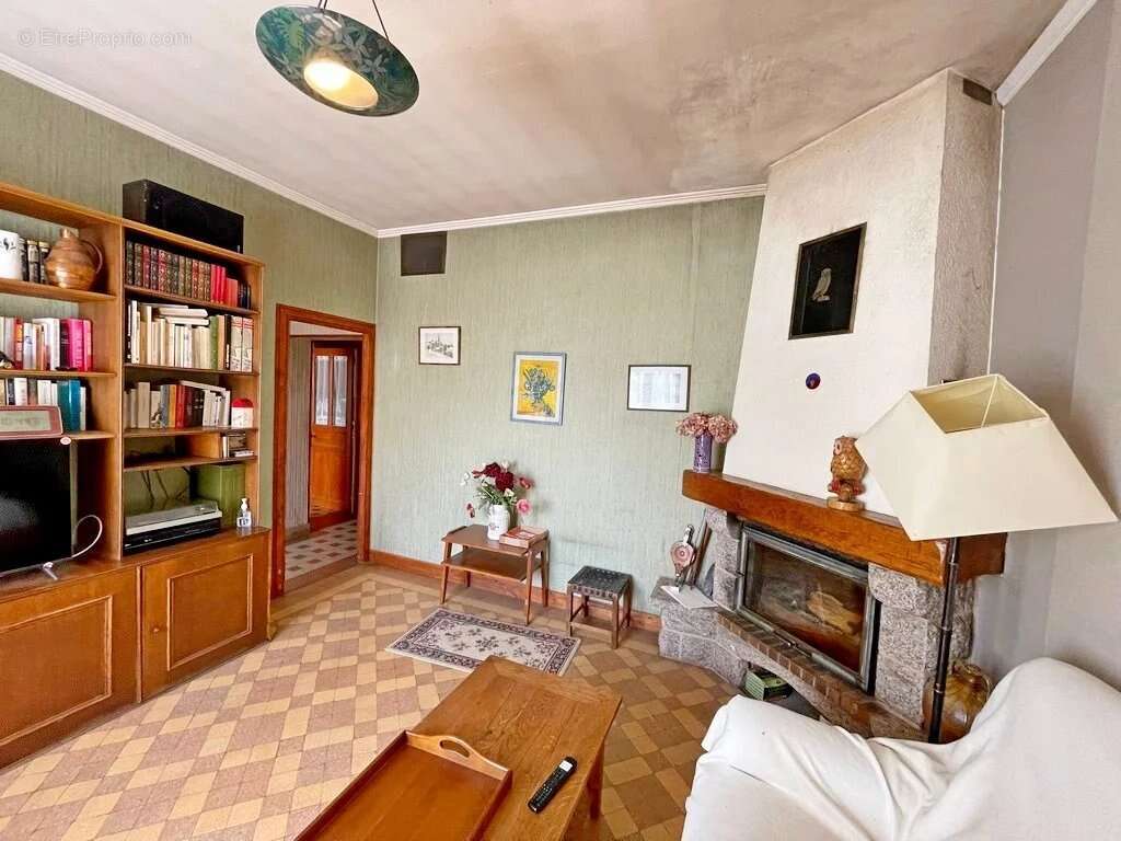 Maison à GOULOUX
