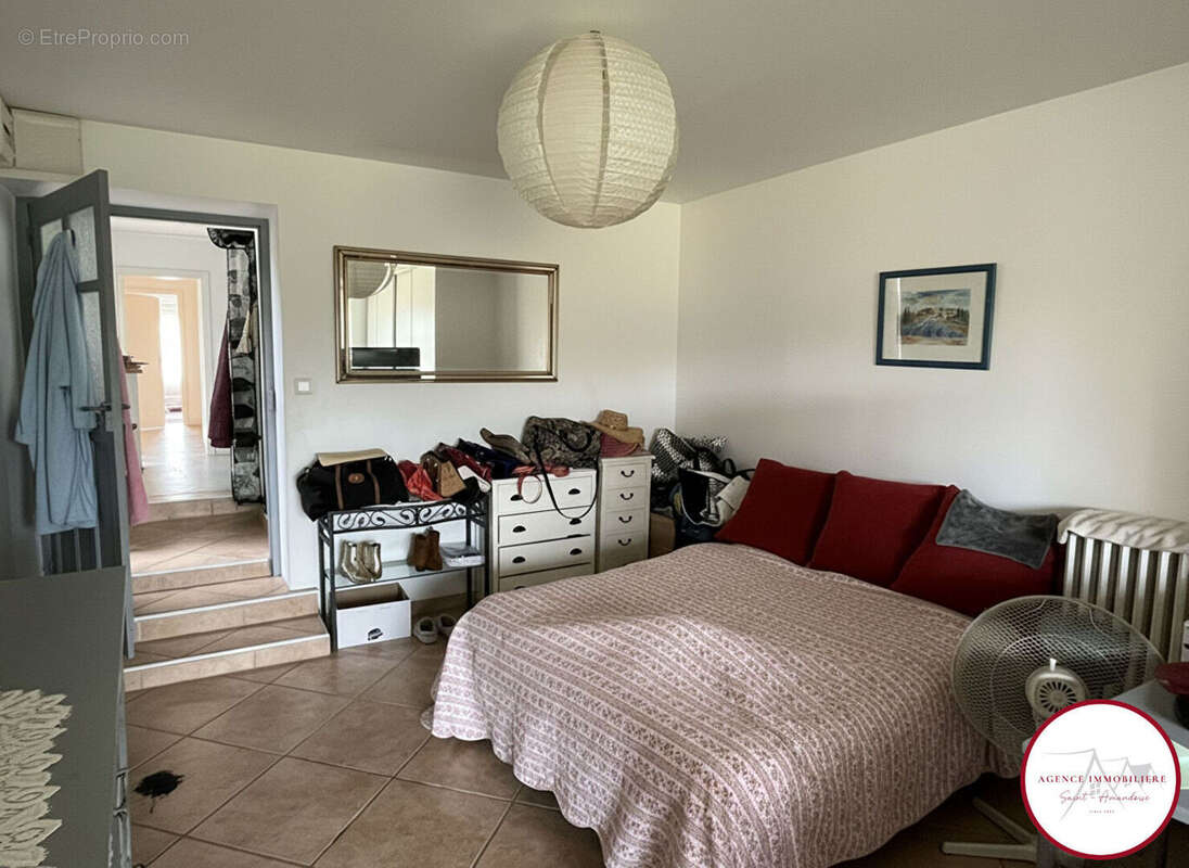 Maison à SAINT-AMAND-MONTROND