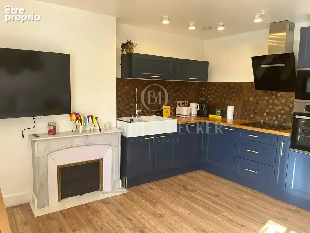 Cannes – dernier étage – beau 2 pièces – idéal investissement locatif - photo 2