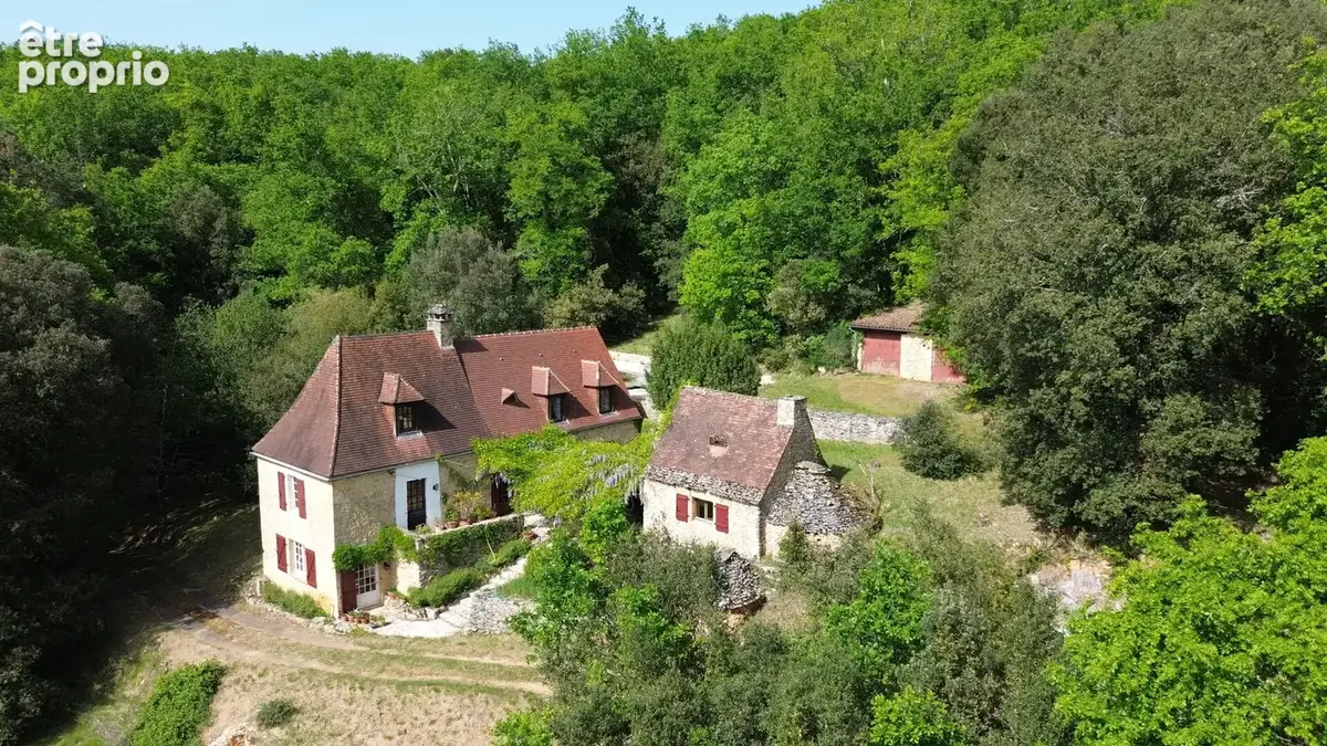 DJI0539 - Maison à SAINT-VINCENT-DE-COSSE