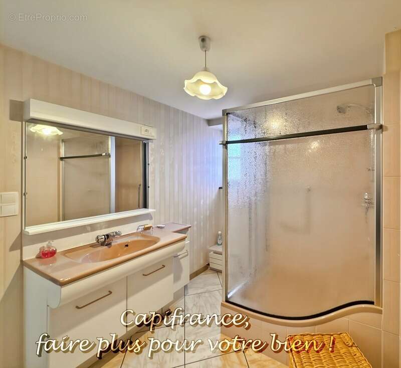 Maison à LA CLAYETTE