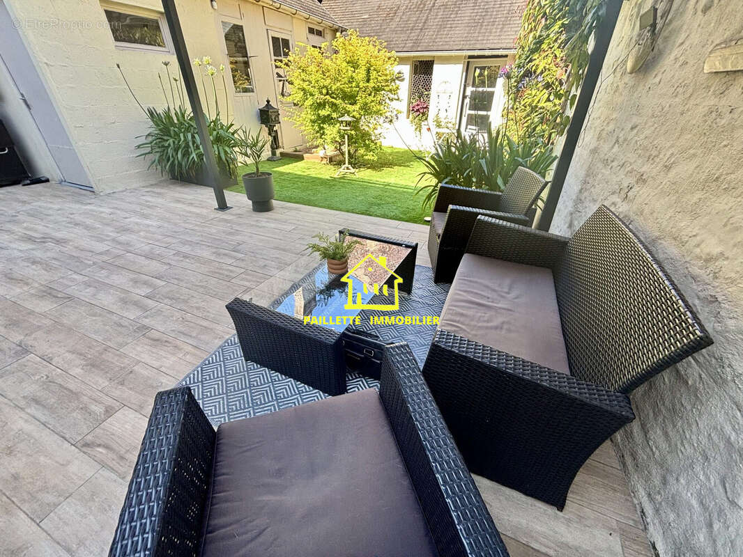 Maison à MONTIVILLIERS