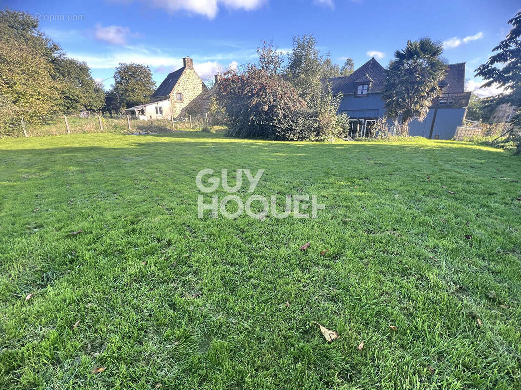 Maison à SAINT-PIERRE-DE-PLESGUEN