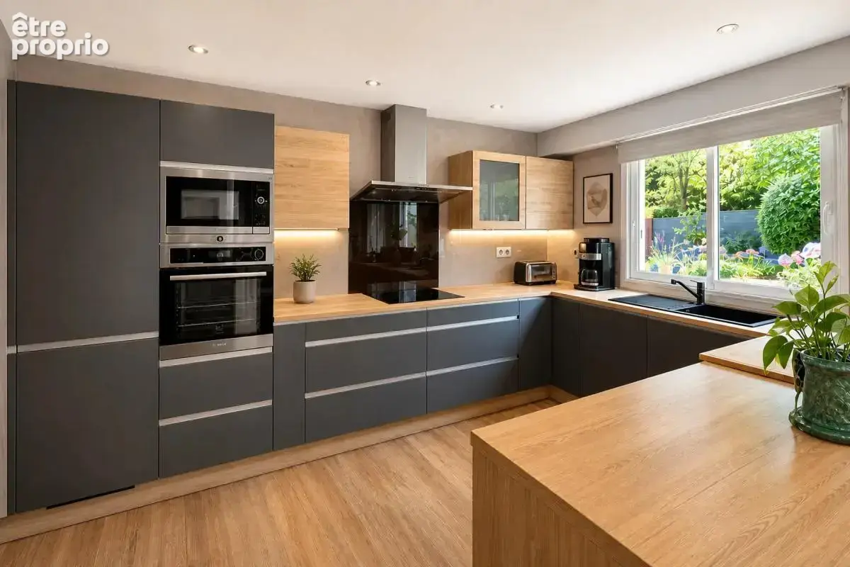 Maison de 7 pièces de 233 m² à La Chapelle-sur-Erdre - photo 4