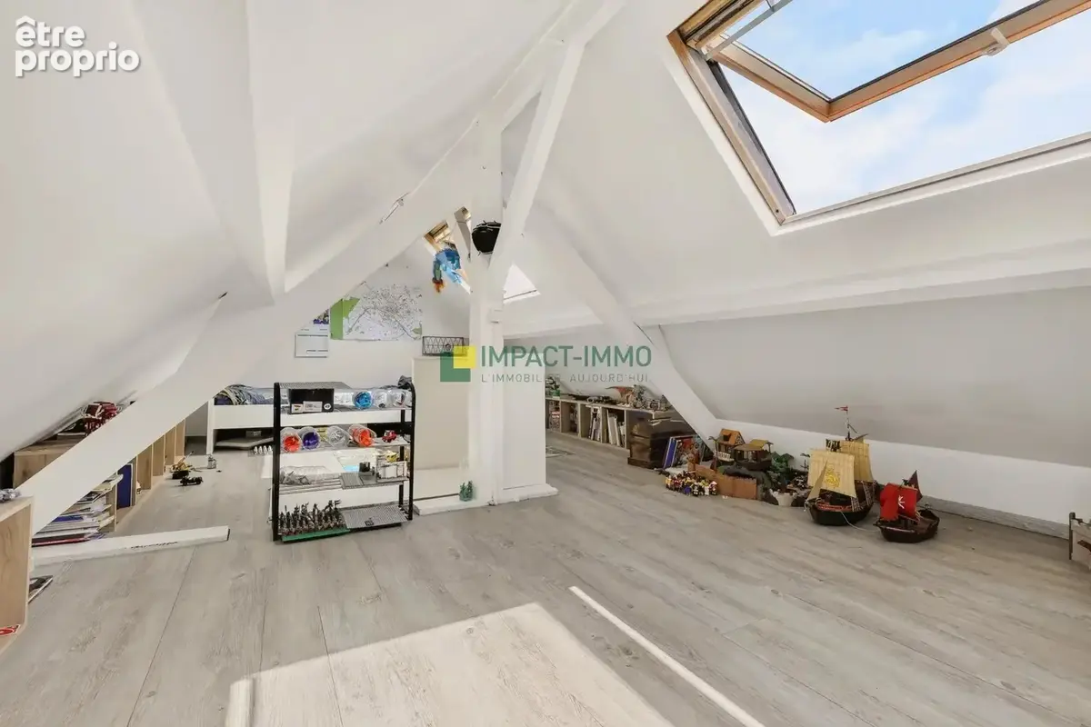  Coup de Cœur – Maison en Pierre avec Jardin, Terrasse et Dépendance à Colombes - photo 12
