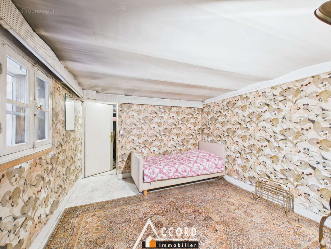 Maison à SARTROUVILLE