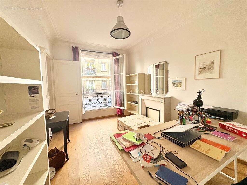 Appartement à PARIS-15E