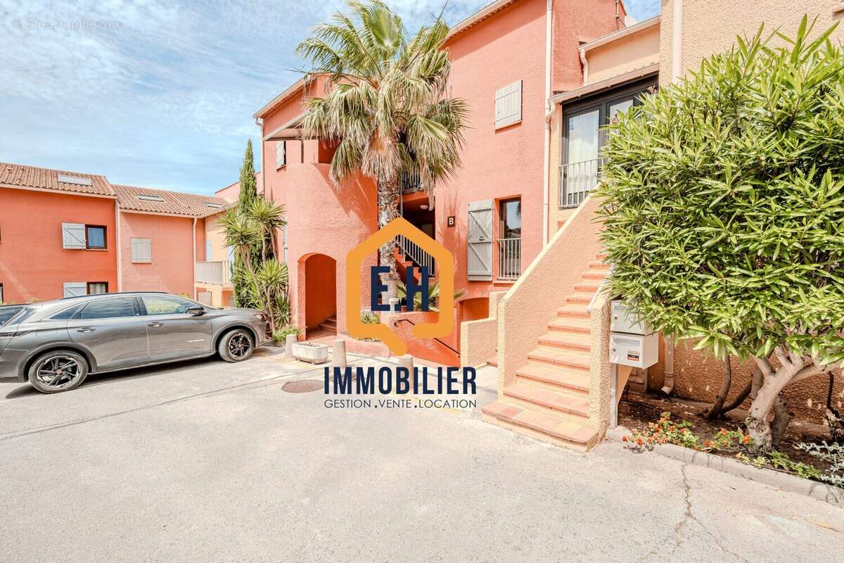 Appartement à CARQUEIRANNE