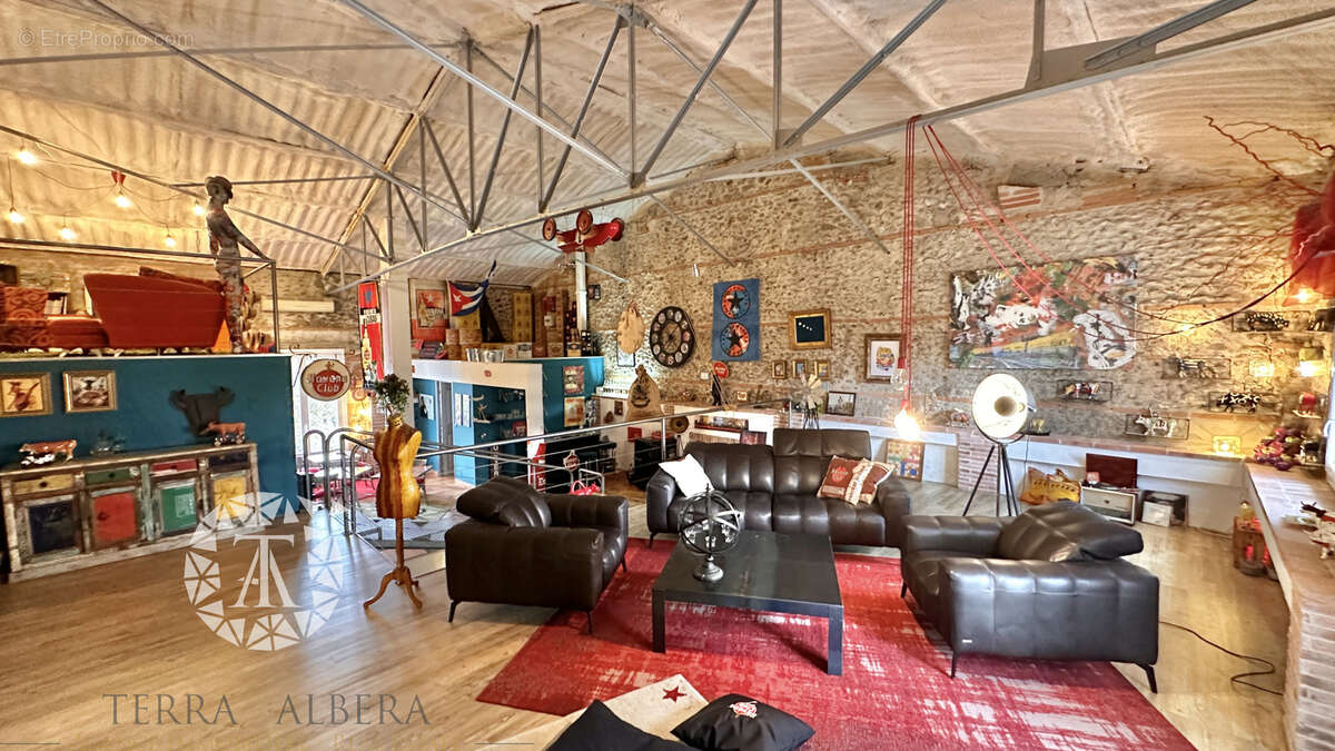 Maison à SAINT-GENIS-DES-FONTAINES