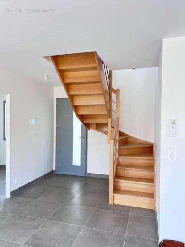 Maison à SAINT-LOUBES