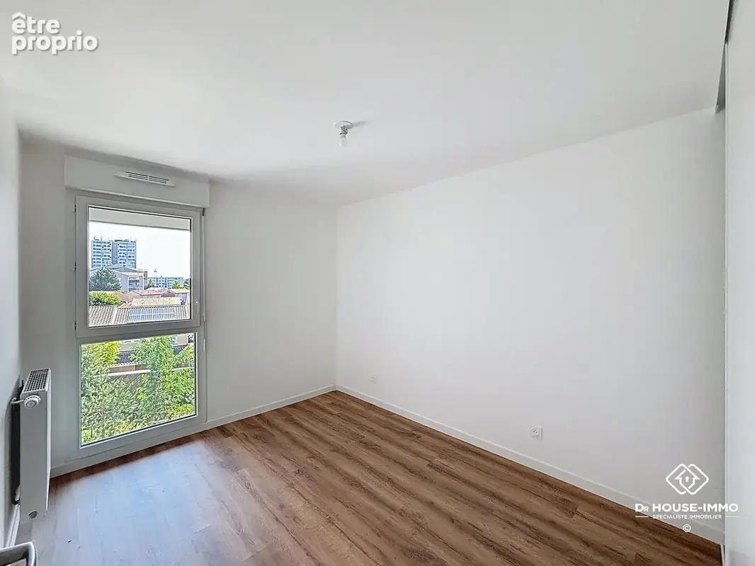 Appartement 72 m² à Merignac  - photo 6
