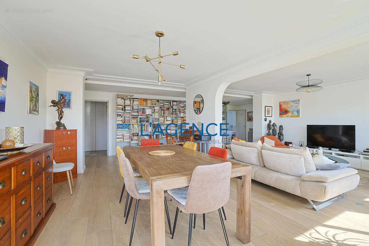 Appartement à HYERES