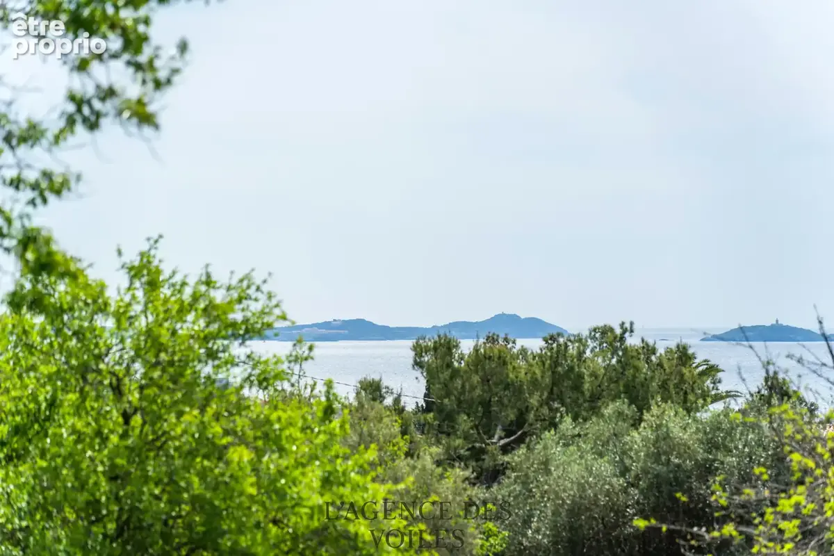 Terrain à BANDOL