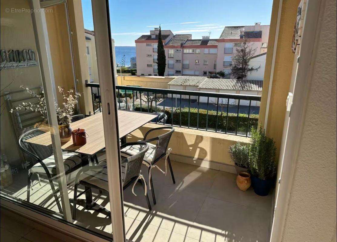 Appartement à MEZE