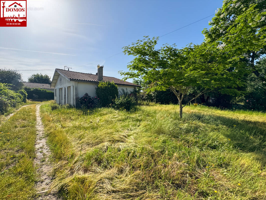 Maison à PAREMPUYRE