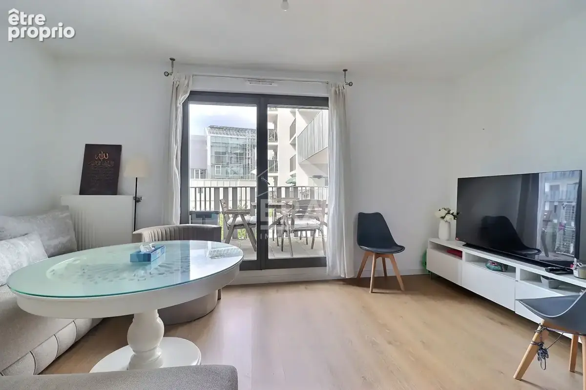 Appartement Colombes 3 pièces de 65 m² avec balcon et parking - Colombes (secteur Gare du Stade) - photo 3