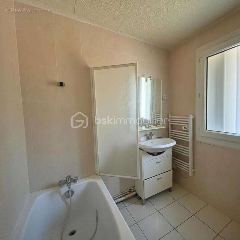 Appartement à SEVERAC-LE-CHATEAU