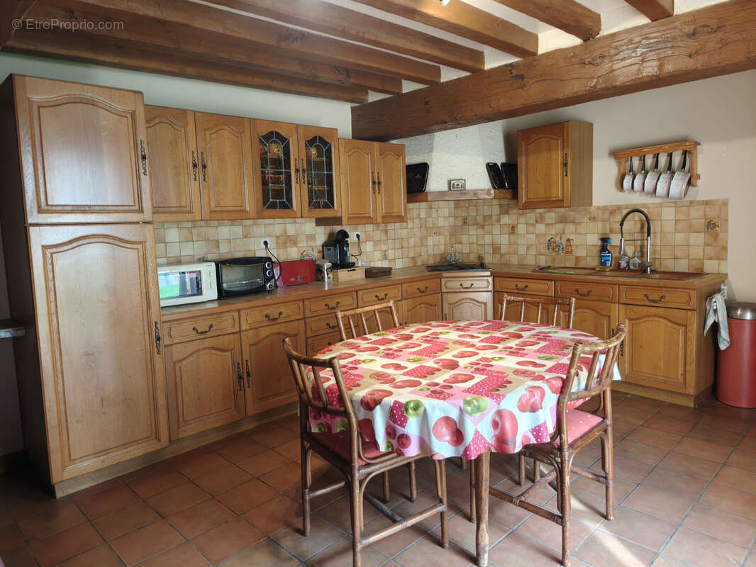 Maison à MONTREUIL-L'ARGILLE