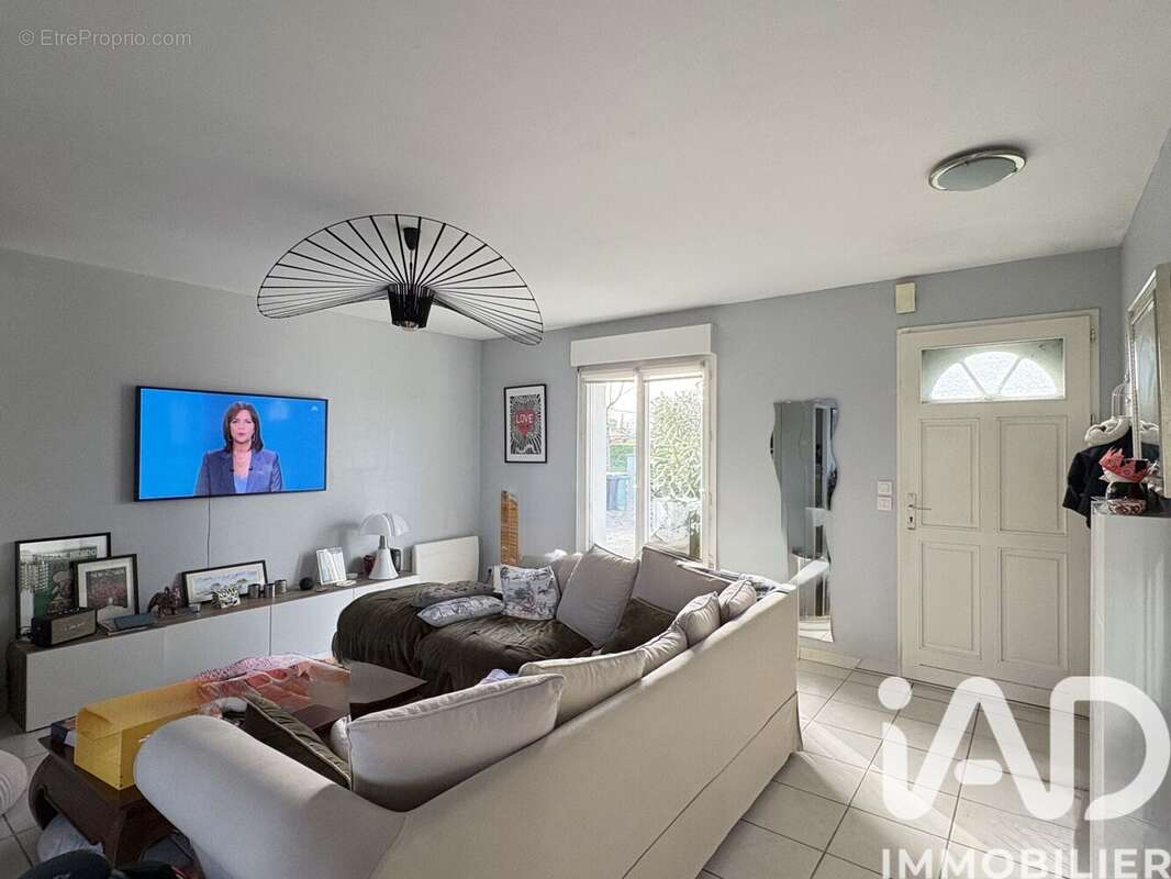 Photo 2 - Maison à AMBARES-ET-LAGRAVE