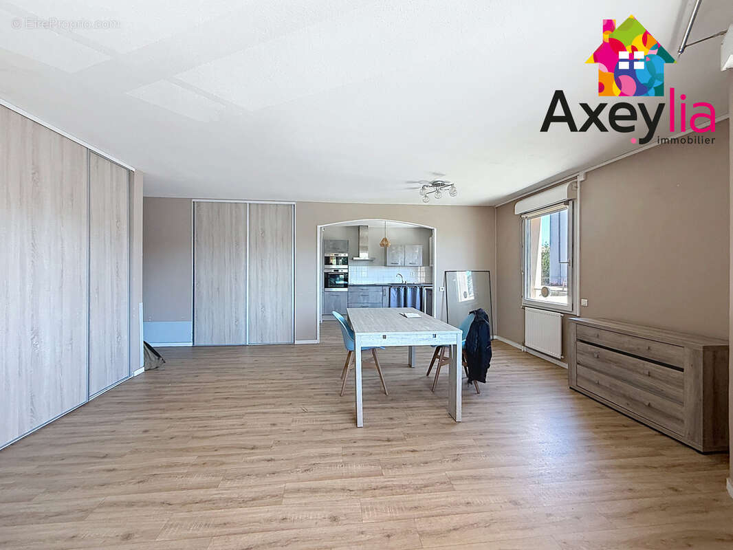 A vendre - roanne hypercentre - appartement t3 pour pmr avec cave et garage - photo 6