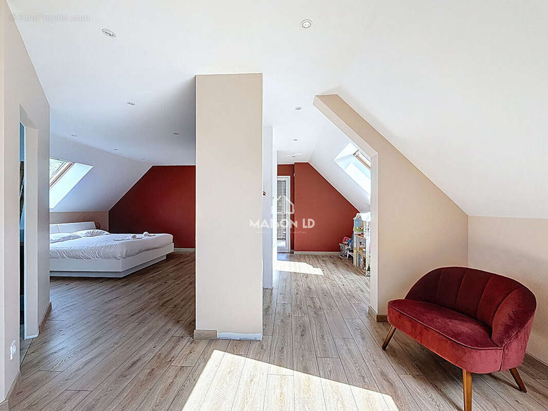 Maison à ENGLESQUEVILLE-LA-PERCEE