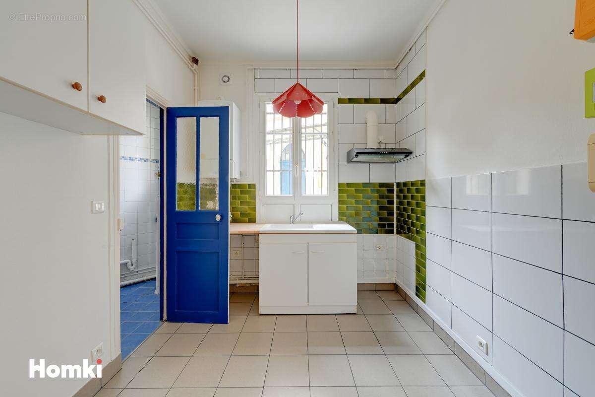 Appartement à LES LILAS