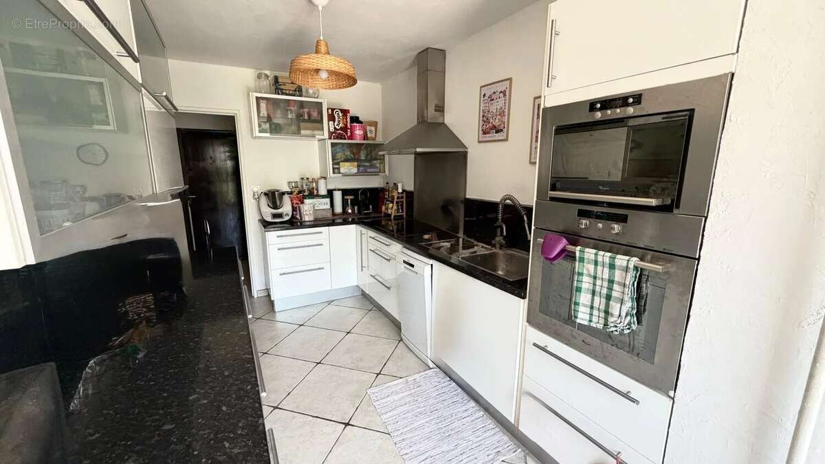 Appartement à LA VALETTE-DU-VAR