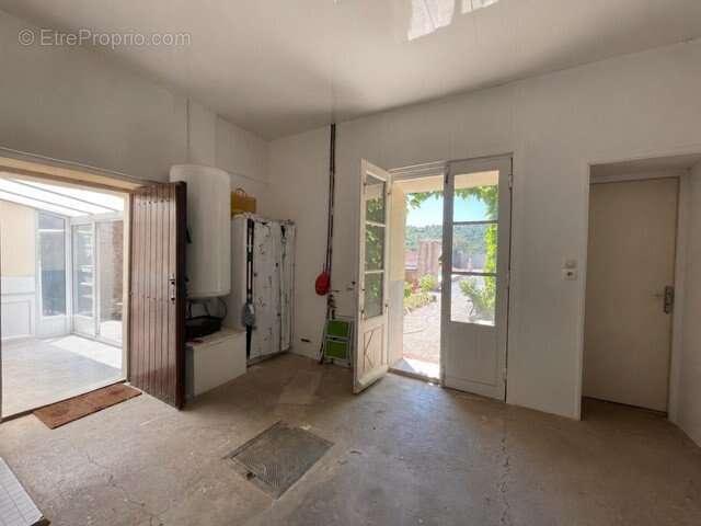 Maison bourgeoise - 201 m², piscine, studio indépendant et vue dégagée ! - photo 24