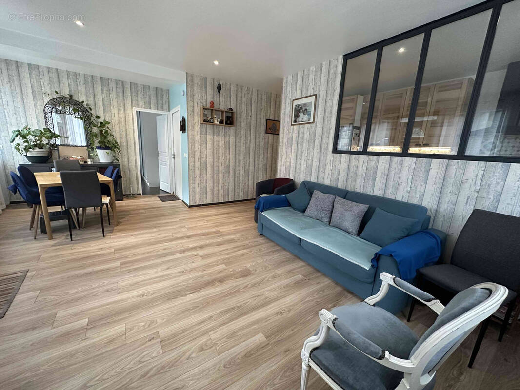 Appartement à ROSNY-SOUS-BOIS