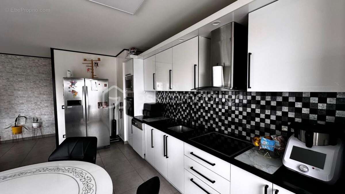 Appartement à SAINT-GENIS-POUILLY