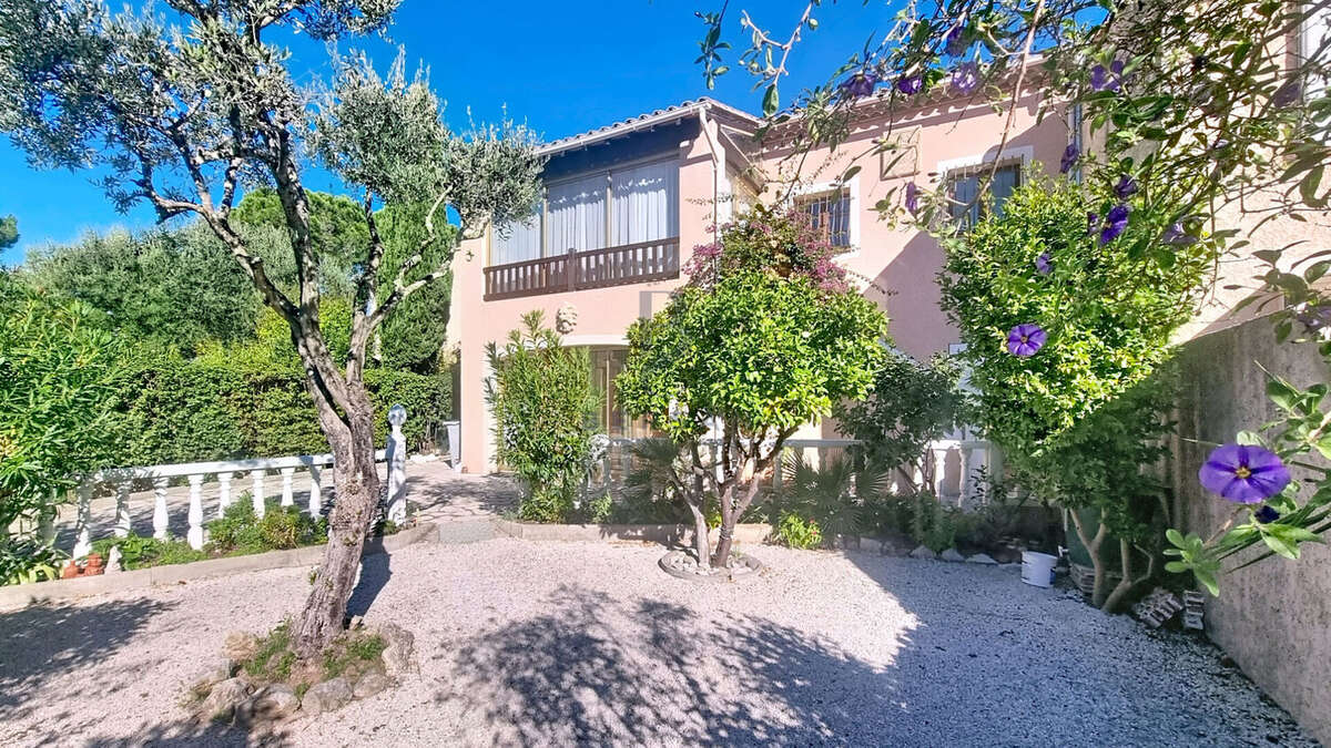 Maison à FREJUS