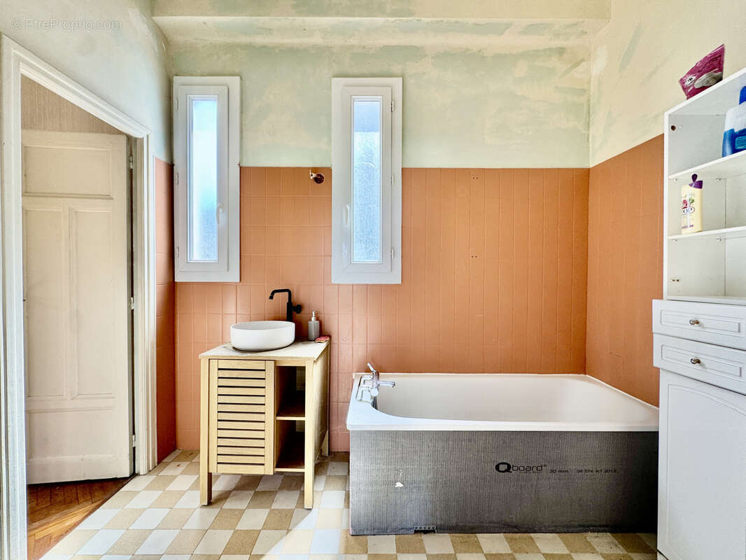 Appartement à MARSEILLE-13E