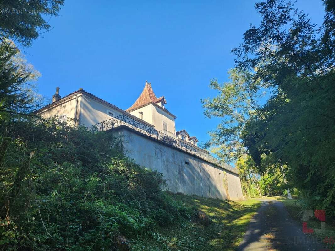 Maison à LUZECH