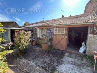 Maison à VELOTTE-ET-TATIGNECOURT