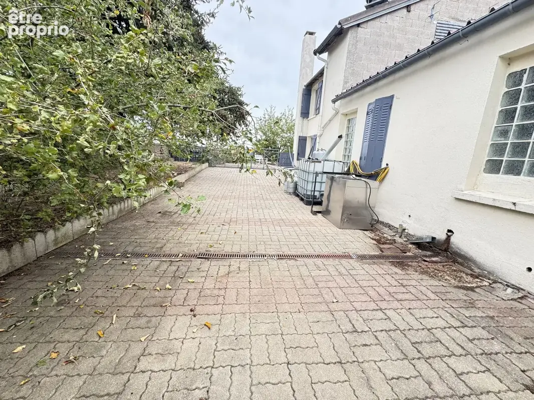 Commerce 280 m² à vendre à Saint-Desire (03370) - photo 5