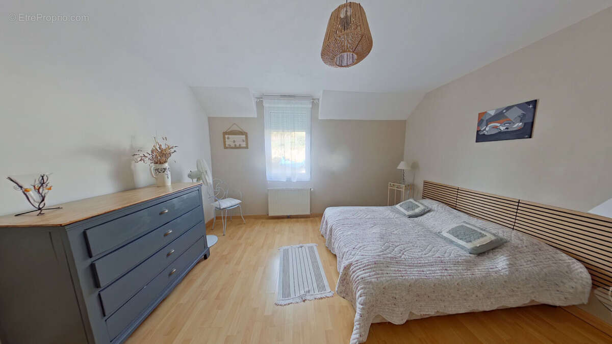 Maison à SAINT-EPAIN