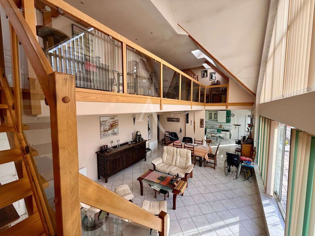 Appartement à OZOIR-LA-FERRIERE