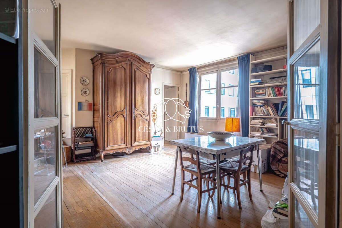 Appartement à ISSY-LES-MOULINEAUX
