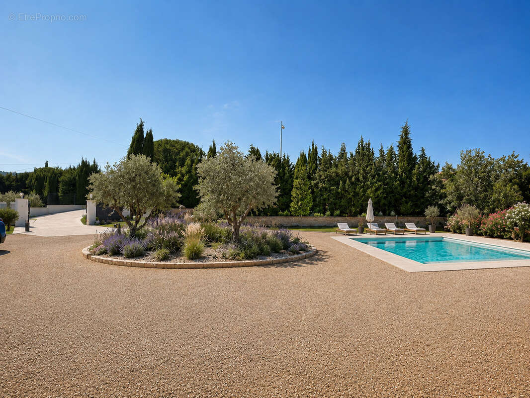 Maison à SAINT-MAXIMIN-LA-SAINTE-BAUME