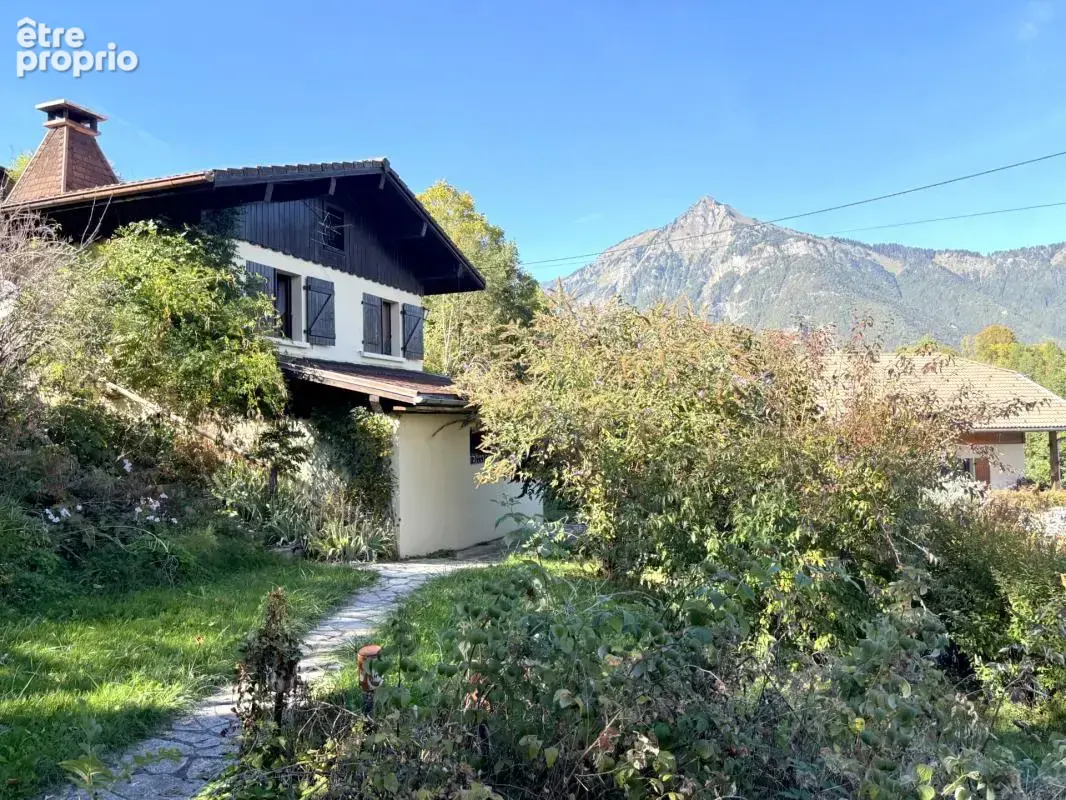 Maison à CHATILLON-SUR-CLUSES