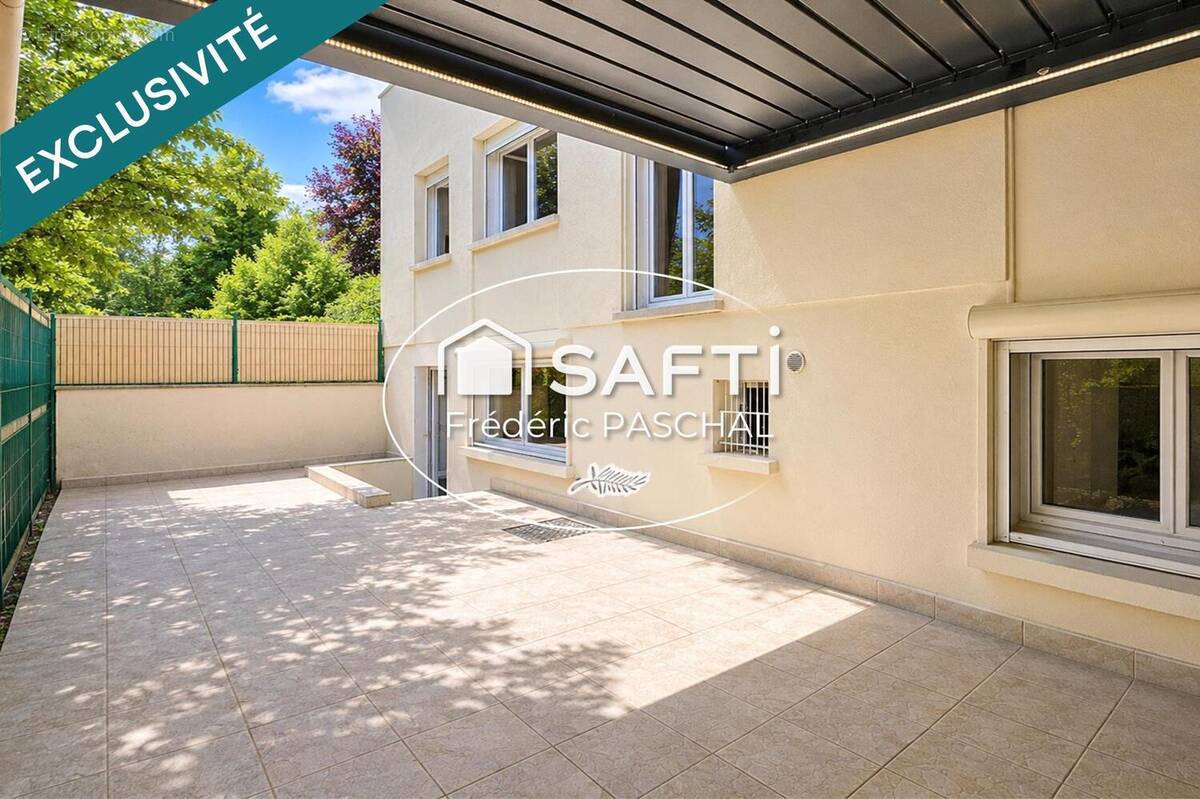 Photo 1 - Appartement à SURESNES