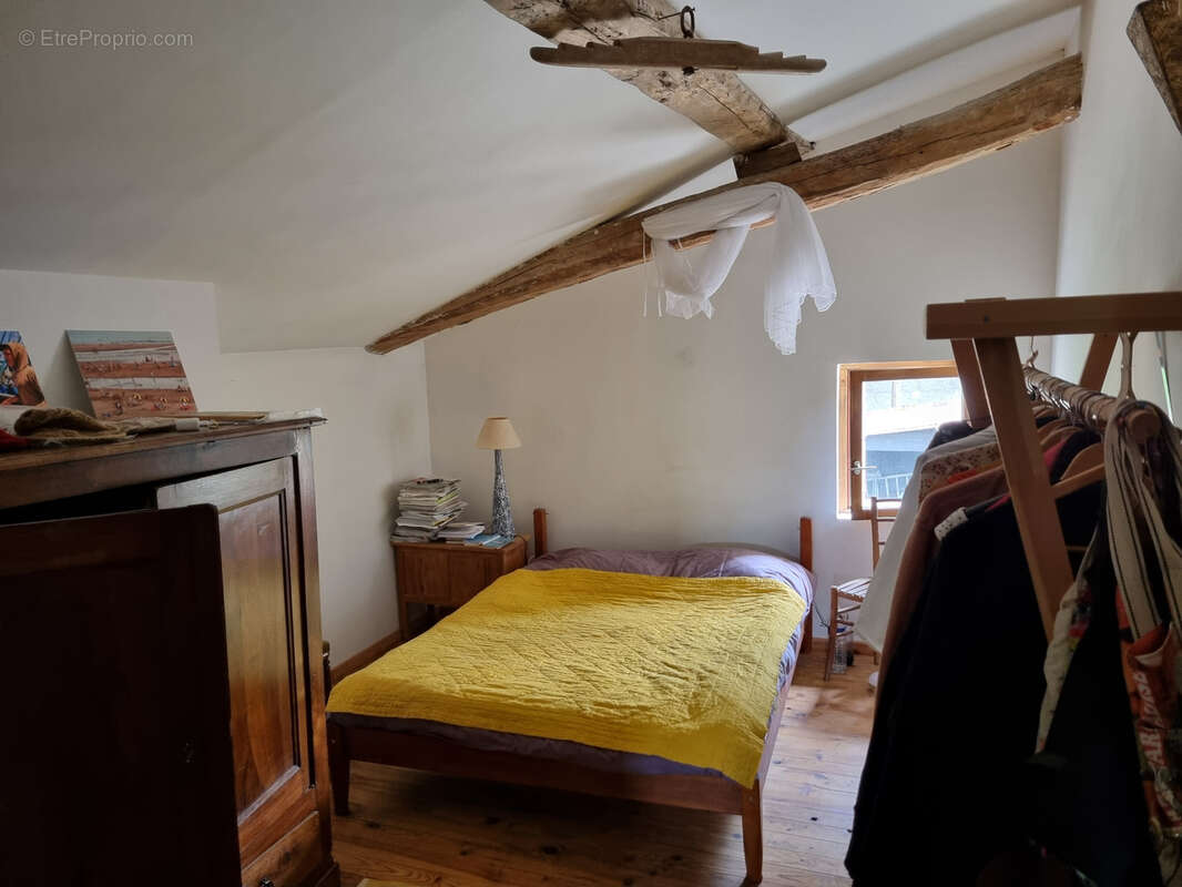 Maison à SAINT-PIERRE-DE-CLAIRAC