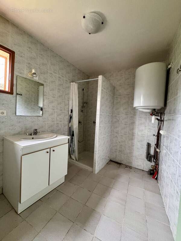 Photo 8 - Maison à SAINT-HILAIRE-DE-LA-NOAILLE